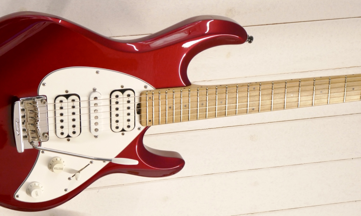 5841 - Musicman Silhouette HSH - candy apple red - used/2000