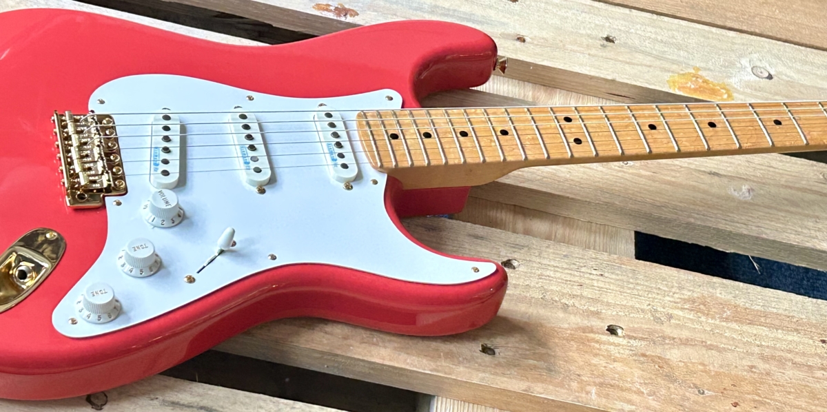 6061 - - - red - Shop 56 NOS Fender Strat Custom used/2013 fiesta Guitars4You